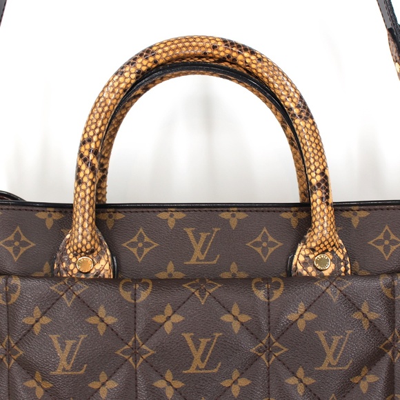 Louis Vuitton Limited Edition Exotique Python Monogram Etoile Tote Travel Bag GM - Picture 8 of 12